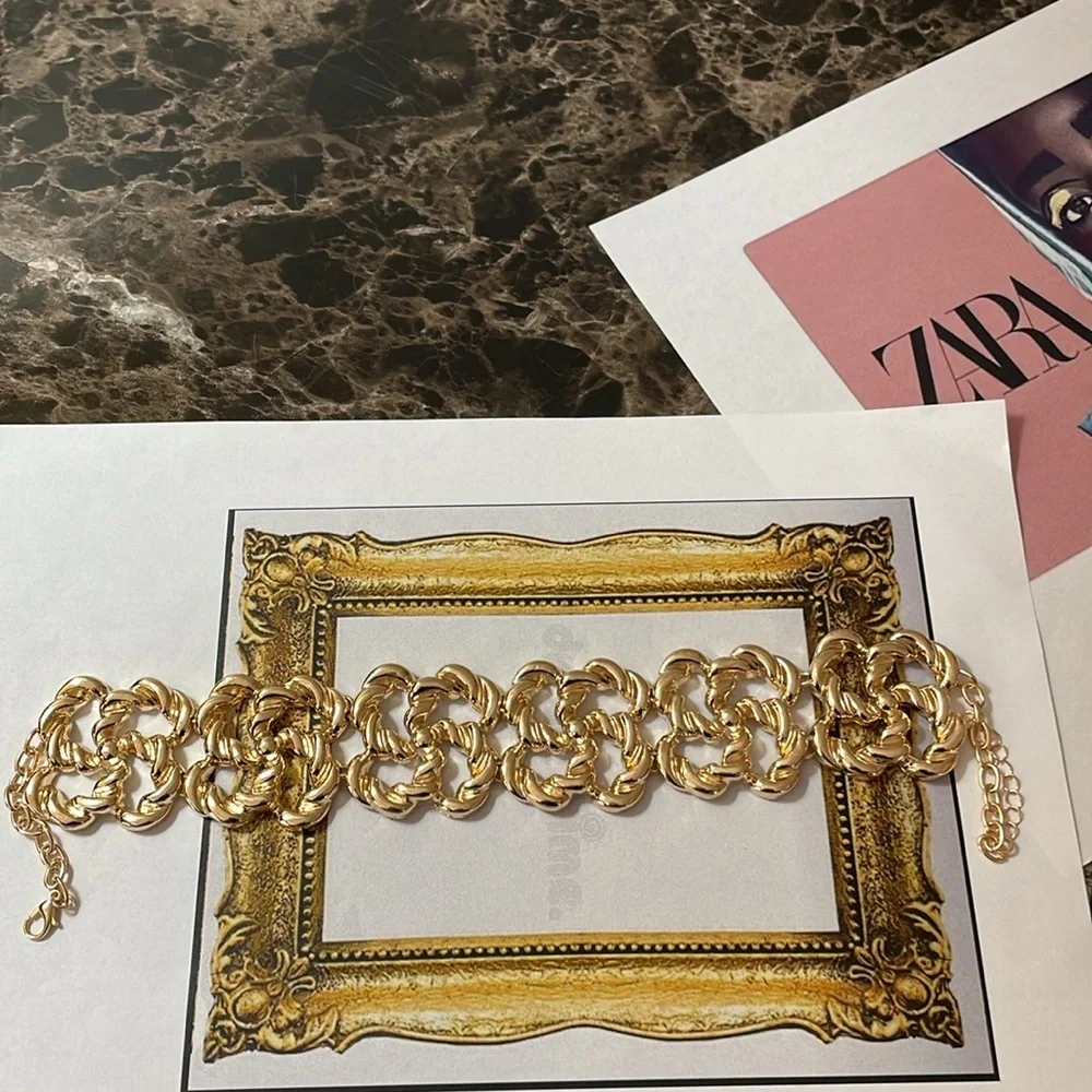Gold Choker Necklace - Picture 5 of 11